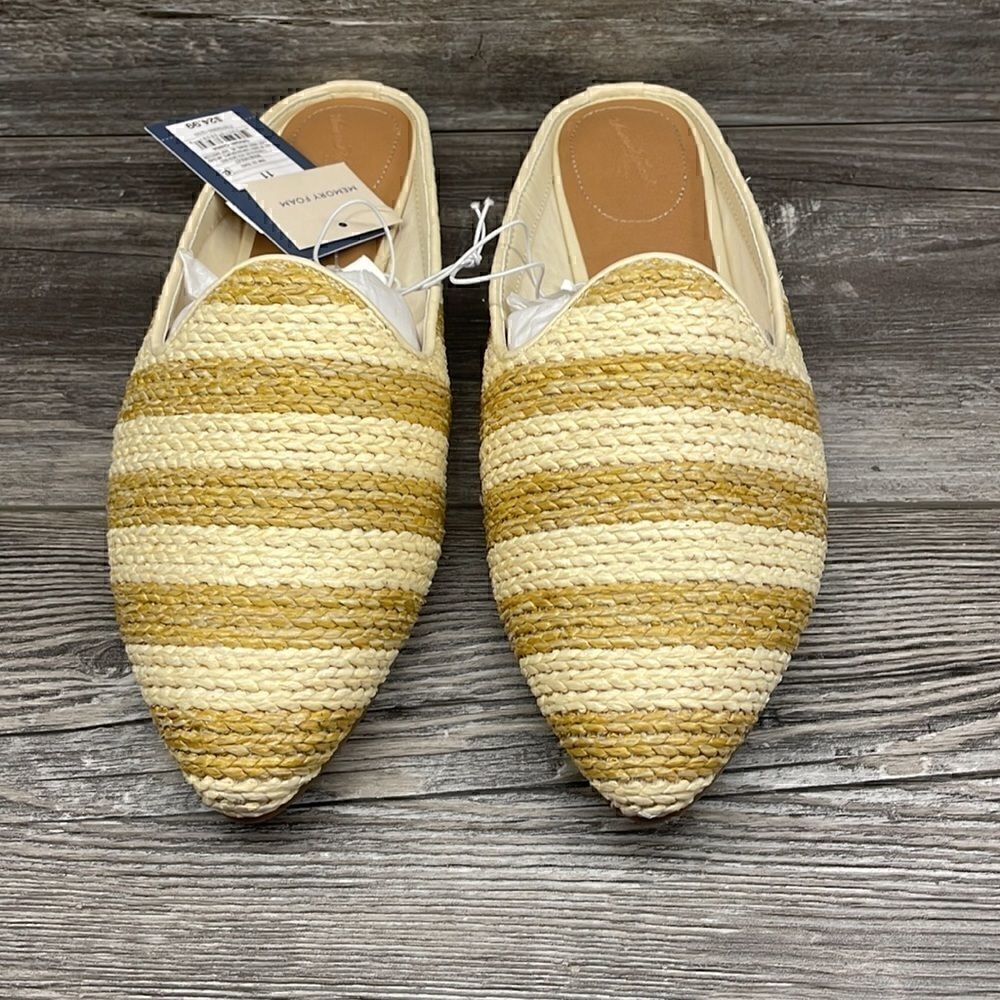 Women’s Violet Striped Woven Mule Flats - Universal Thread - Picture 5 of 8